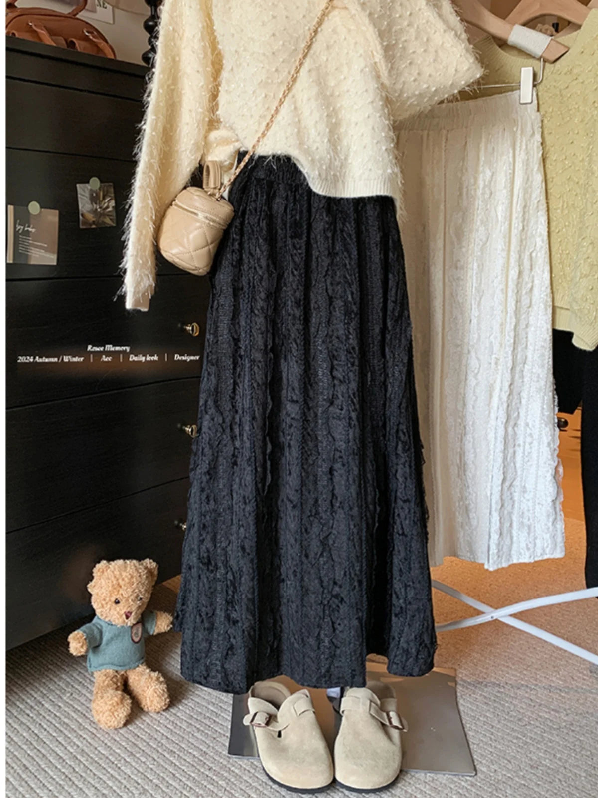 Women’s High Waist Velvet A-Line Skirt Lace Patchwork Embroidery Soft  Winter 2025